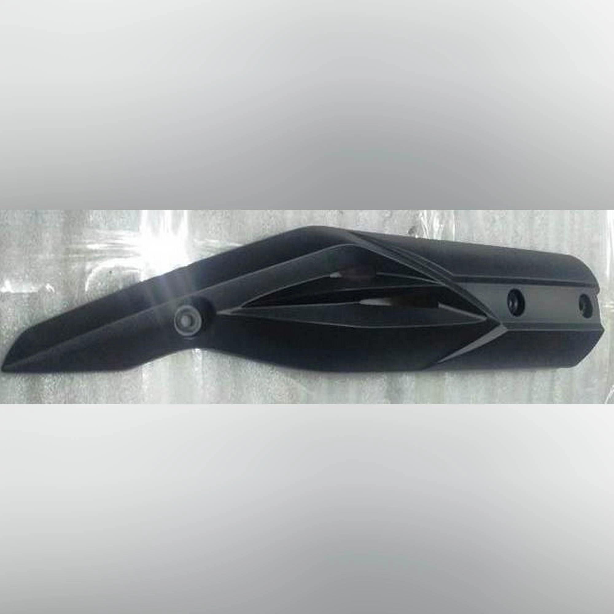 ARORA ZRX 200 EKSOZ KORUMA PLASTİĞİ #ZRX - 013